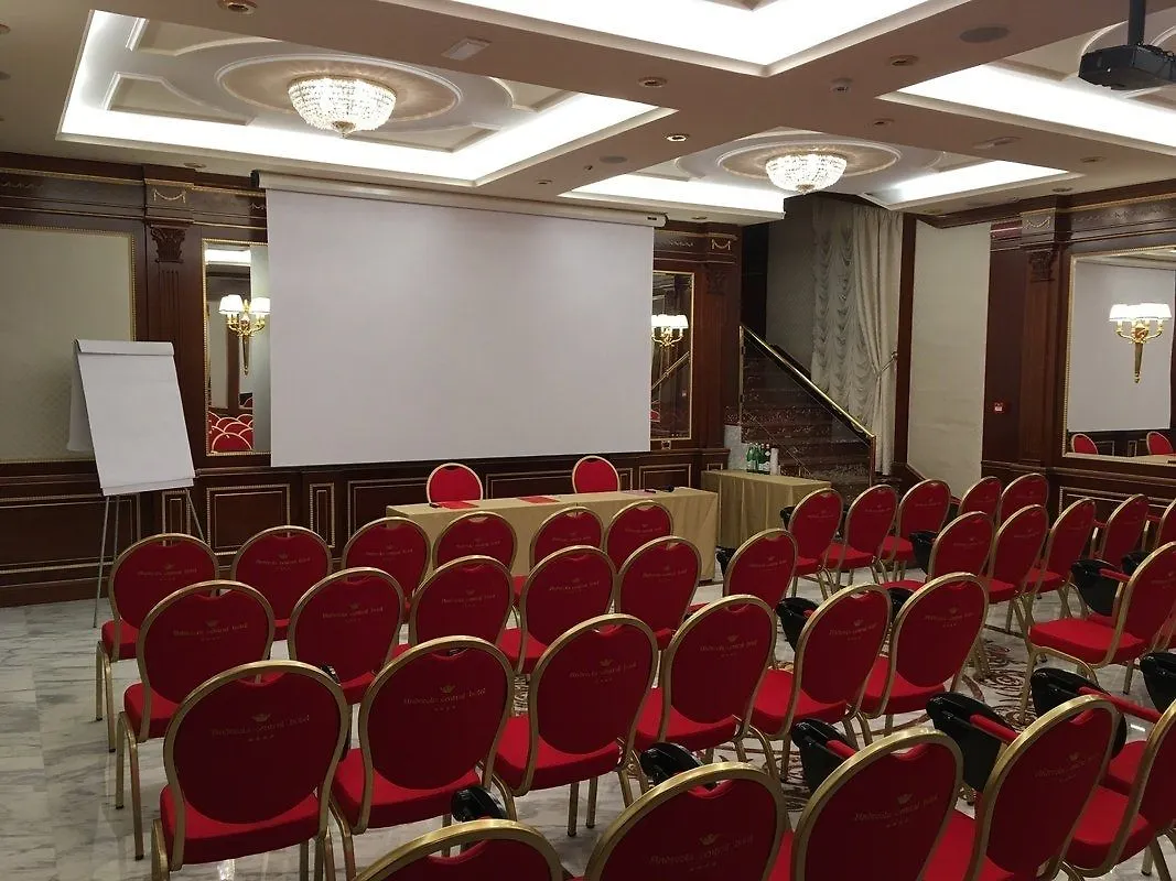 Andreola Central Hotel Milan 4*,