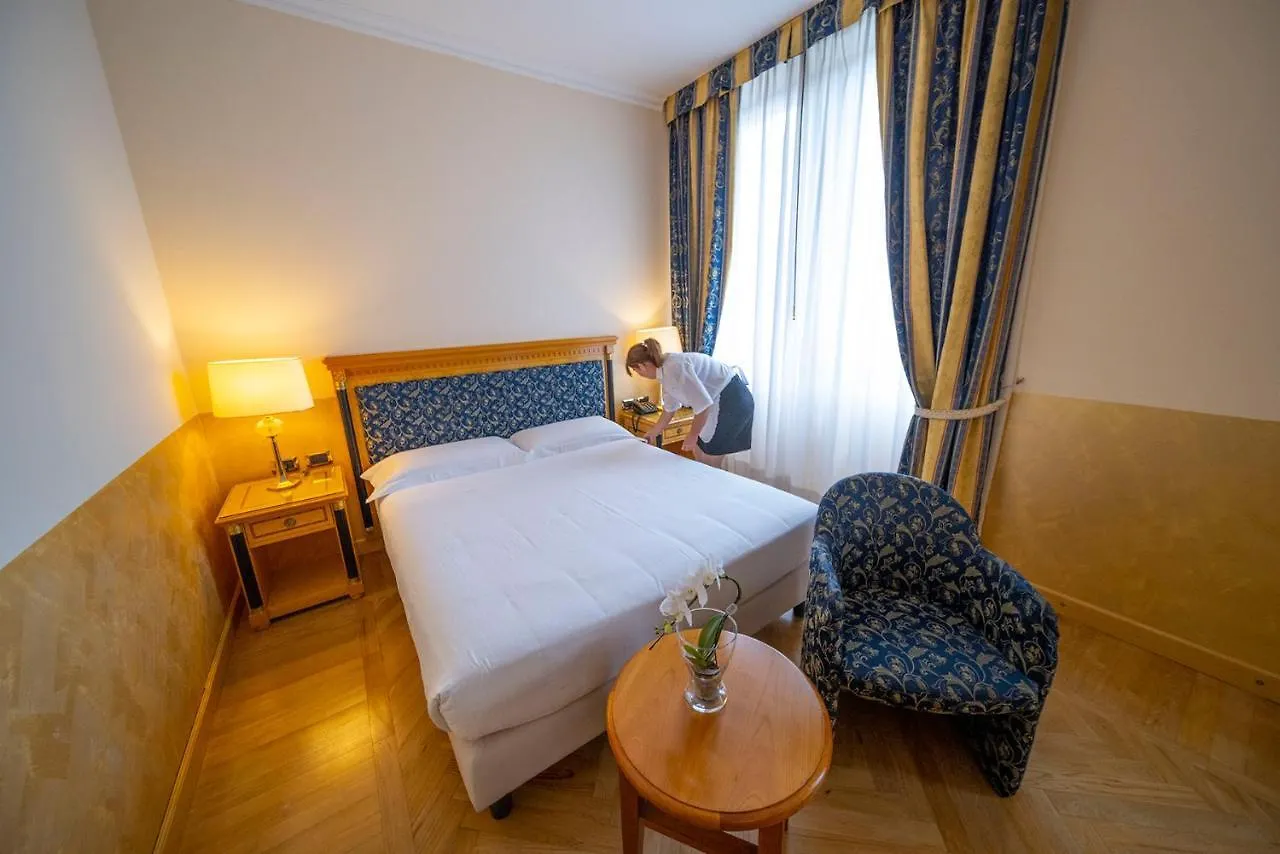 Andreola Central Hotel Milan