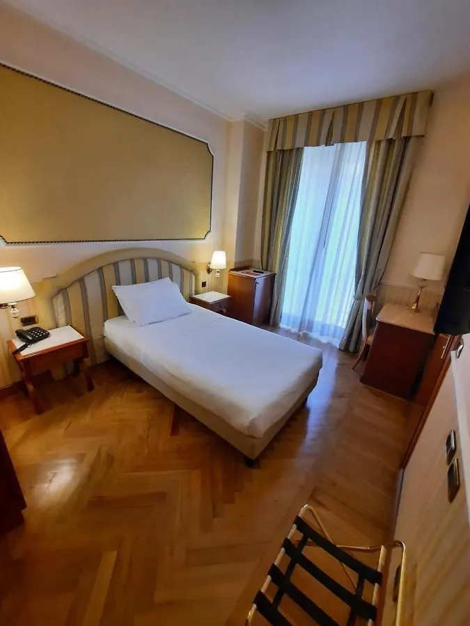 Andreola Central Hotel Milan