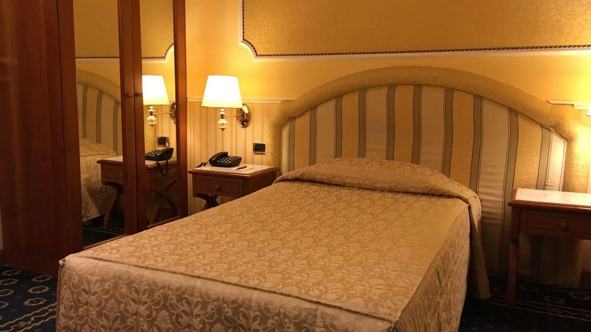 Andreola Central Hotel Milan