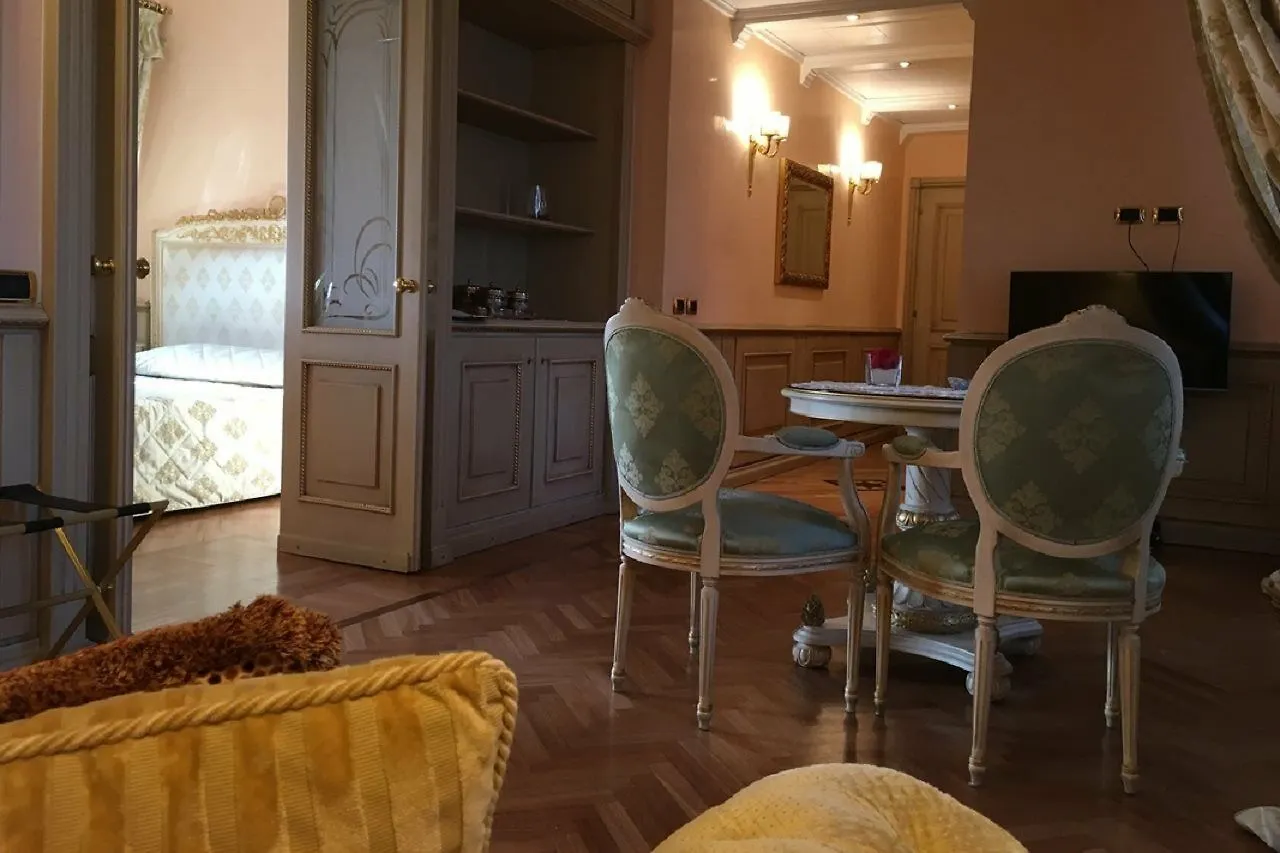 Andreola Central Hotel Milan